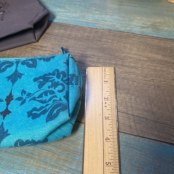 3 cosmetics bags - Picture 8 of 13